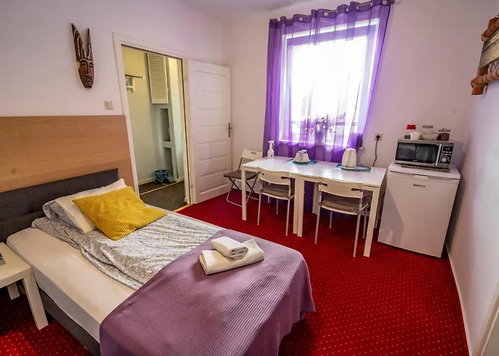 Kava בית אירוח *